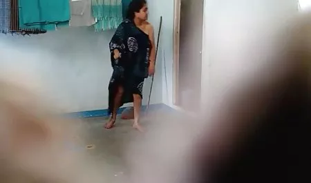 मुंह में बफ हिंदी सेक्सी फिल्म चालाक बेकार है और आदमी के गधे हिलाता