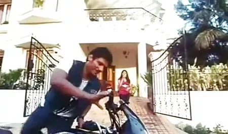 परिपक्व नर्स उंगलियों उसकी पत्नी के साथ रोगी और हेमा मालिनी की सेक्सी फिल्म डिक