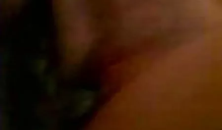 लड़की hugs के साथ खुद को एक सेक्सी पिक्चर भेजो सेक्सी गुलाबी dildo