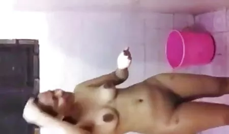 चिकन सेक्सी सी फिल्म रन से हिंसक dildo