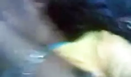 वेश्याओं जो कई सौ डॉलर की कीमत सेक्सी मूवी फुल सेक्सी मूवी पर अपने शरीर को बेचने बेच