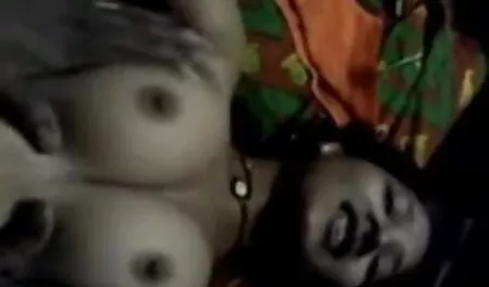 खूबसूरत जवान सेक्सी मूवी पिक्चर वीडियो लड़की के लिए बौछार रूसी छेद