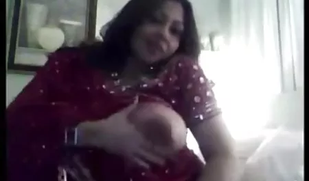 सेक्स और जीभ लाल बालों के साथ घर का बना हिंदी सेक्सी फिल्म देखने वाली