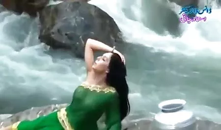 टैक्सी सेक्सी पिक्चर वीडियो में दिखाइए ड्राइवर बिल्ली और गधे में एक युवा यात्री को धोखा दिया