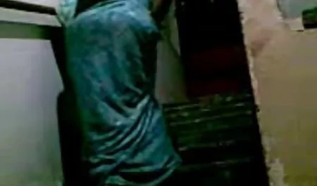 मेरी तरफ वयस्क रूसी सीढ़ियों सेक्सी हिन्दी मूवी से रहो