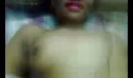 सुंदर कुतिया टेनिस में हिंदी सेक्सी फुल वीडियो उसके शरीर को खो दिया