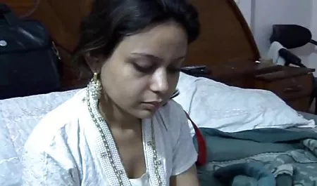 मोज़ा में रसदार चाची के साथ गुदा हीरोइन की सेक्सी फिल्म हुक