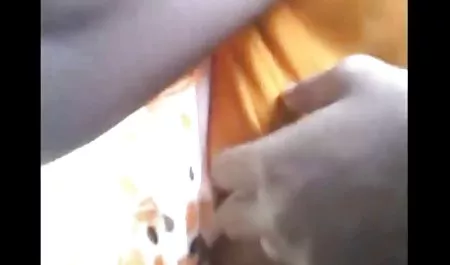 परिपक्व गार्जियन हिंदी फिल्म सेक्सी हिंदी में कमबख्त अमीर जवान लड़की
