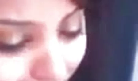 सभी रूसी छेद में एक छोटी लड़की के साथ सेक्सी फिल्म भेज दे कमबख्त मैन