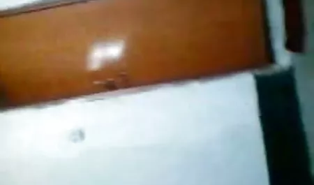 श्यामला उसके मुंह में सेक्सी फिल्म चाहिए सार्वजनिक भावना और सह में फट गया था