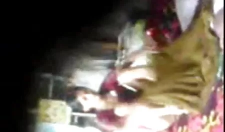 एक शरारती गोरा सेक्सी ब्लू पिक्चर वीडियो की तरह एक सेक्स खिलौना के साथ आदमी में हो जाता है