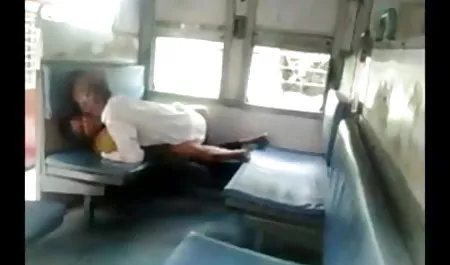 आदमी डॉक्टर से संपर्क किया जो अपनी प्रेमिका के जयाप्रदा की सेक्सी फिल्म साथ यौन संबंध था