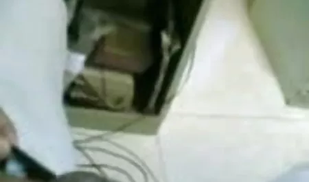 रसीला स्तन सेक्सी फिल्म जानवर वाला और बड़े गधे के साथ आकर्षक गोरा