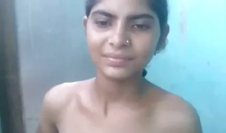 आकर्षक महिला, काले बाल वाली, एच. डी., मूठ मारना, अकेले, हिंदी में फुल सेक्सी मूवी खिलौने, प्रेमिका, ब्वायफ़्रेंड