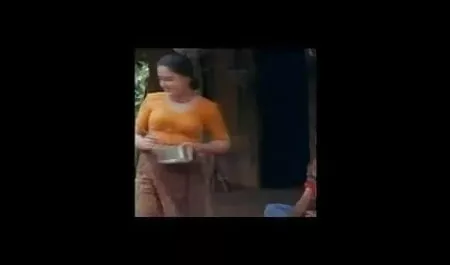 एक मुर्गा के अंग्रेजी में सेक्सी मूवी साथ आदमी रेड इंडियन बनाता है