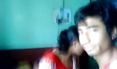 जुनून पिछवाड़े में रूसी सुंदरता सेक्सी फिल्म दे धोखा दिया