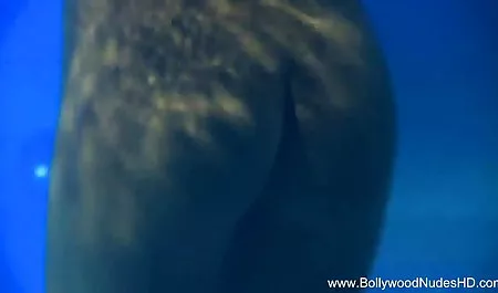 लानत है, कमबख्त, सुंदर हिंदी बीएफ सेक्सी फिल्म हे, जवान