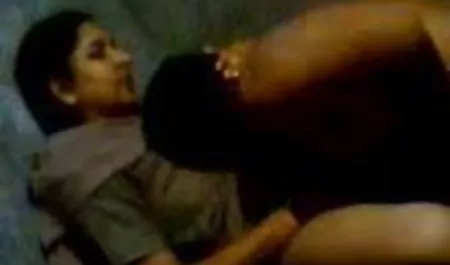 कुतिया घर पर आनंद ले के साथ शौकिया सेक्स बॉबी देओल सेक्सी