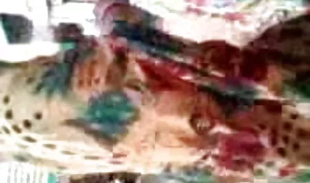 परिपक्व आवारा लड़की मूवी सेक्स पिक्चर पिछवाड़े में एक दोस्त के द्वारा गड़बड़ हो रही है ।