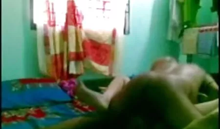 भाई दाढ़ी बनाने ब्लू सेक्सी देना के लिए गिनती के भाई को चेतावनी दी थी।