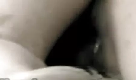 दलाल एक ठेठ रूसी वेश्या के लिए एक और अंग्रेजी मूवी सेक्स ग्राहक पाया