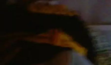 वह एक यौन वेश्या इंग्लिश वीडियो सेक्सी मूवी में प्यार का आनंद की मांग की