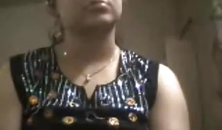 रसोई घर में एक मोटा रूसी माँ मूवी सेक्सी फिल्म के साथ