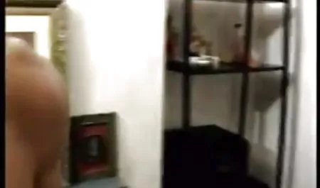 Vlad शूटिंग कर सेक्सी मूवी वीडियो भोजपुरी रहा था और उसका दोस्त था, फाड़ एक स्थानीय वेश्या सड़क पर