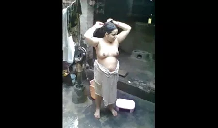 रूसी सौंदर्य अभिनेत्री नदी पर उसकी उंगली फेंक सेक्सी मूवी वीडियो फिल्म दिया