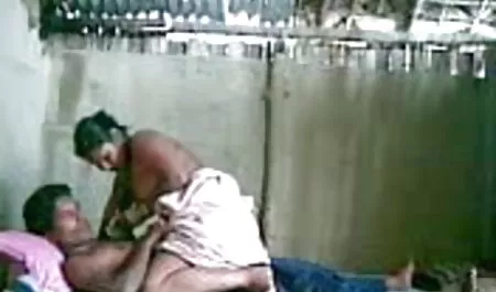 एल्डा की फर्म छाल लड़की की इंडियन मूवी सेक्सी नमी में प्रवेश