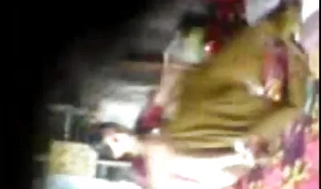 एक सदस्य पर एक लाल रूसी फूहड़ की स्थापना की और उसे सह दे हिंदी सेक्सी फुल