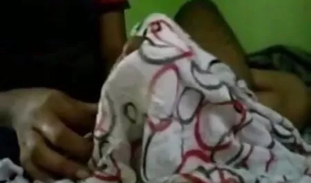 परिपक्व गन्दी सेक्सी पिक्चर माँ फ्लैट चश्मा दिया