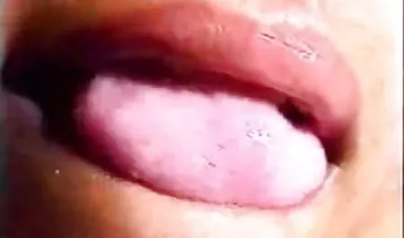 परिपक्व और गर्म इंग्लिश फिल्म सेक्सी इंग्लिश फिल्म सेक्सी लड़की के साथ रूसी समूह सेक्स