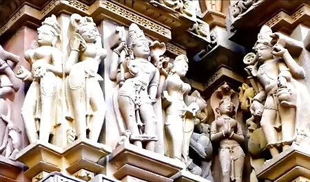 चिकन बिल्ली कैमरे पर बालों से पता चलता अंग्रेजी सेक्सी पिक्चर ब्लू है