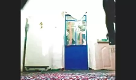 गोरा दृष्टि उसके प्रेमी कमबख्त कर दिया गया है ब्लू सेक्सी में