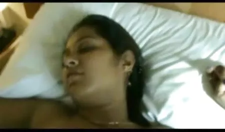 टॉमी एक कुंवारी इंडियन फुल सेक्सी फिल्म के साथ पहले सेक्स की व्यवस्था