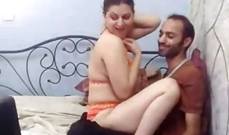 अनास्तासिया सेक्सी फिल्म वीडियो मूवी रूसी भाषा और उसके नए प्रेमी के लिंग के साथ खुश है