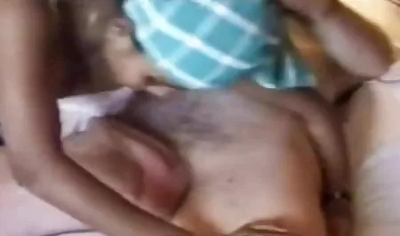 वह उसे सुंदर मूवी सेक्सी हिंदी हथियार और कमबख्त के बाहर उसके हाथ खींच लिया और लापरवाह था