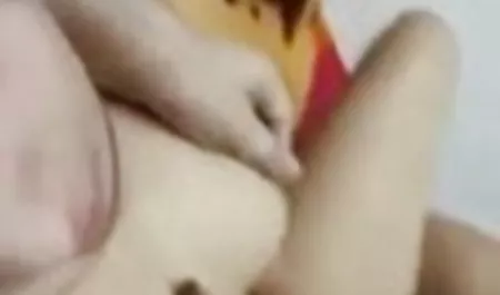 सौंदर्य उसे कमबख्त मुँह में एक झूठ में हो रही है अंग्रेजों वाली सेक्सी फिल्म